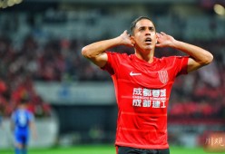 赛前体能课后，上海申花队长鼓劲备战全明星赛，引发热议，临场指挥获称赞的简单介绍-皇冠官方入口